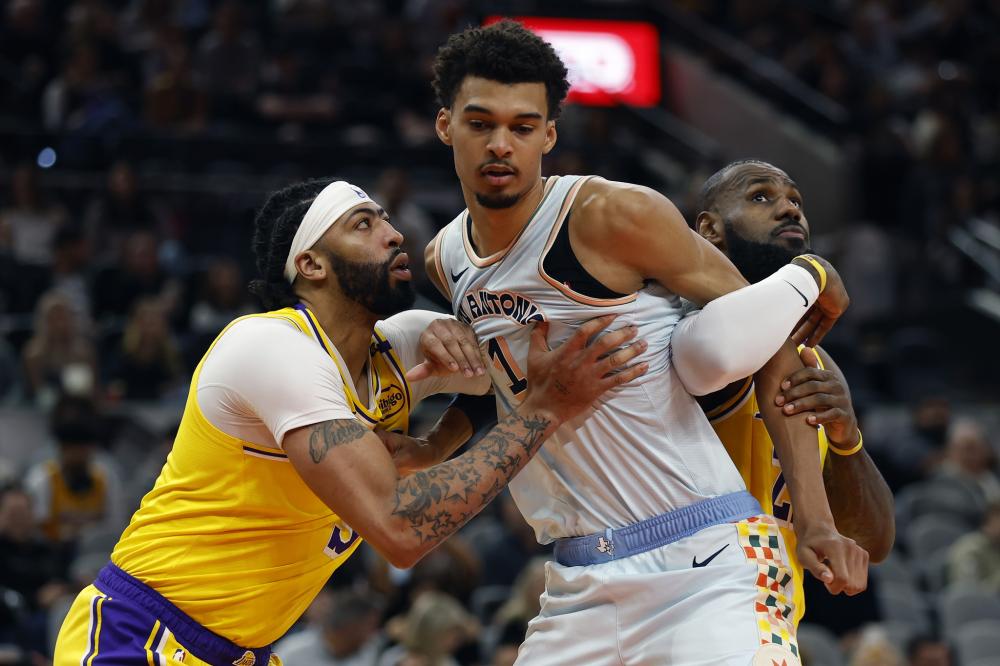 他多次在关 他多次在关