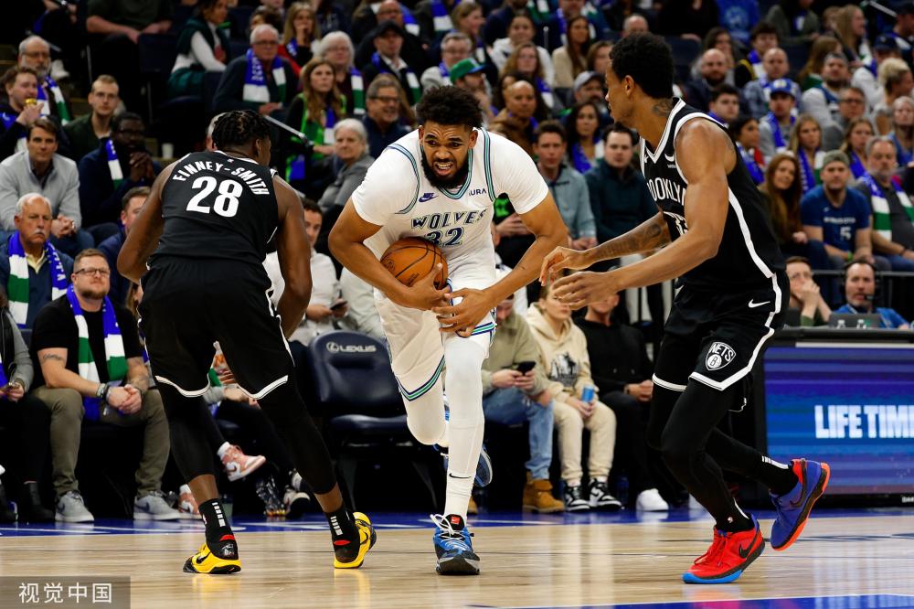 拉开进攻空 拉开进攻空